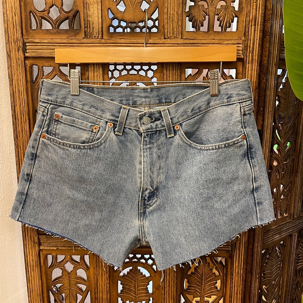 Levis 505's Women's Shorts Cutoffs 32x32